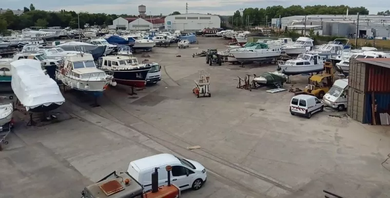 Faire garder son bateau dans un chantier fluvial pendant l'hiver, Castelsarrasin, Chantier Fluvial Castelsarrasin